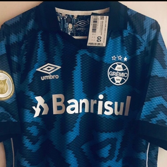 BNWT Umbro Gremio Third Kit - Picture 2 of 8